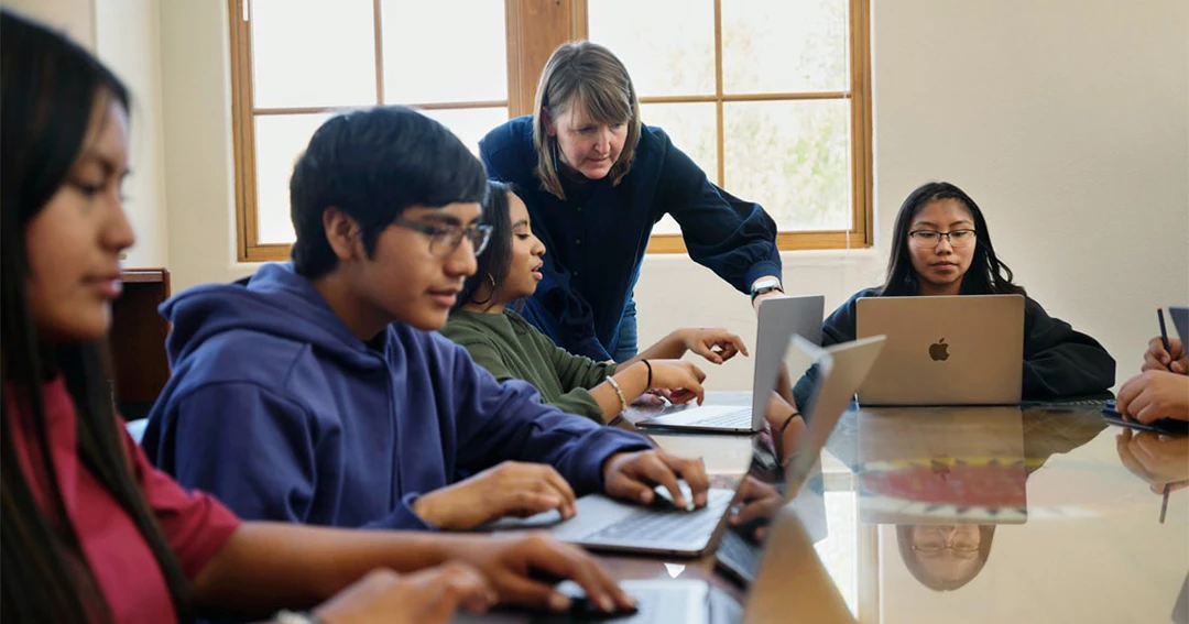 Apple Launches New Professional Learning Tools and Grants for Educators